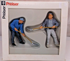 Gauge prieser figures for sale  Wayne