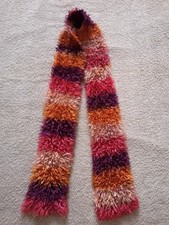 Selbstgestrickter schal gebraucht kaufen  Sinntal