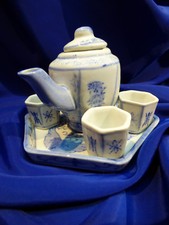 Asian contemporary porcelain d'occasion  Expédié en Belgium
