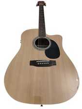 Chitarra acustica ampilificata usato  Adria