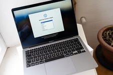 Apple macbook air gebraucht kaufen  Happurg