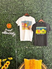 Pacote com duas camisetas Bob Esponja preto e branco comprar usado  Enviando para Brazil