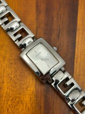 Relógio feminino Guess tom prata pulseira G-Link retangular 18mm - Nova bateria comprar usado  Enviando para Brazil
