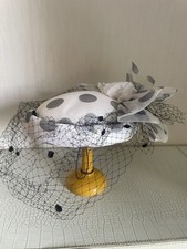 Ravissant chapeau bibi d'occasion  Briare
