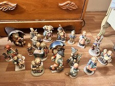 Lot hummel figurines for sale  Willoughby