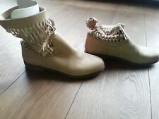 Stiefelette 40 beige gebraucht kaufen  Hattersheim