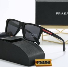 Occhiale sole prada usato  Venezia