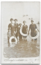 Cartolina genova famiglia usato  Trieste