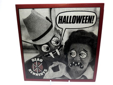 DEAD KENNEDYS - HALLOWEEN / 7" MFO 42927 COVER AND DISC ARE MINT!!! comprar usado DEAD KENNEDYS - HALLOWEEN / 7" MFO 42927 COVER AND DISC ARE MINT!!! comprar usado  Enviando para Brazil