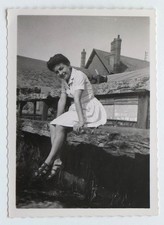 Jeune femme souriante d'occasion  Rouen-