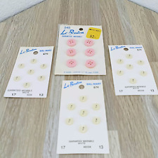 Lote de botones cardados Le Bouton rosa y blanco artesanal cierres y conectores de costura segunda mano  Embacar hacia Mexico
