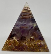 Piramide orgonite ametista usato  Loro Ciuffenna