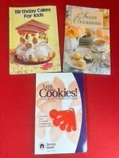 3 LOT Birthday Cakes for Kids Sweet Occasions Lets Make Cookies Holiday Baking comprar usado  Enviando para Brazil