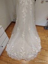 Wunderschöneshochzeitskleid e gebraucht kaufen  Ellingstedt