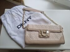 DKNY Logo Print Chain Flap Bag - kremowo-białe płótno i złote okucia (skóra) na sprzedaż  Wysyłka do Poland