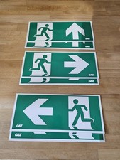 Konvolut schild fluchtweg gebraucht kaufen  Limbach-Oberfrohna