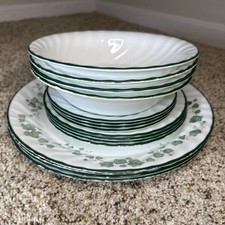Set corelle callaway for sale  Fenton