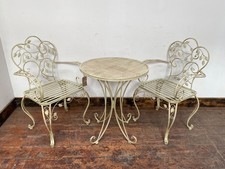 Pretty patio set for sale  ELLESMERE PORT