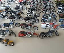 Collection moto miniature d'occasion  Saint-Laurent-Blangy