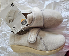 Chausson confort beige d'occasion  Flers