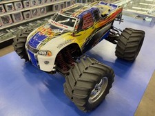TRAXXAS T-MAXX 4WD Nitro RC Monster Truck USADO! Chassi giratório - conserte peças! comprar usado  Enviando para Brazil
