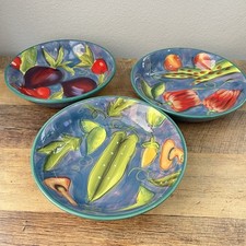 Prato decorativo internacional certificado por Linda Montgomery conjunto de 3 comprar usado  Enviando para Brazil