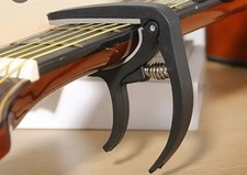 Capotasto per chitarra usato  Augusta