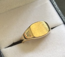 9ct gold signet for sale  MAIDENHEAD