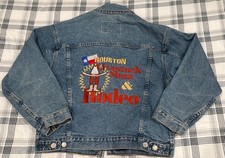 Jaqueta jeans vintage internacional Houston Livestock Show & Rodeio infantil tamanho 12 comprar usado Jaqueta jeans vintage internacional Houston Livestock Show & Rodeio infantil tamanho 12 comprar usado  Enviando para Brazil