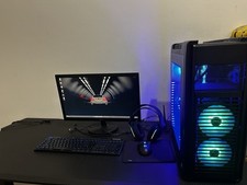 Postazione computer fisso usato  Comiso