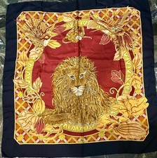 Ferragamo foulard seta usato  Scandiano