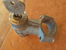 Bloccasterzo steering lock usato Bloccasterzo steering lock usato  Porto Torres