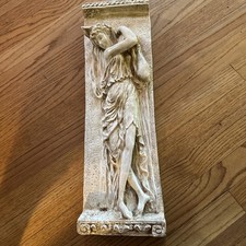 Design toscano water for sale  Wyandotte