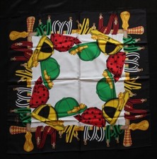 Celine foulard 100 usato Celine foulard 100 usato  Monguzzo