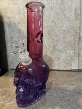 Thick skull bong for sale  Hardy