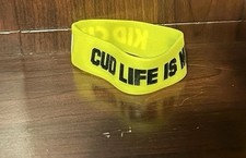 Pulseira Kid Cudi Cud Life Is Mine Cud Life Tour Man On The Moon 2 amarela rara comprar usado  Enviando para Brazil