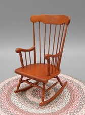 Cadeira de Balanço Vintage Exclusiva William Clinger Casa de Bonecas Artesanal Miniatura 1:12 comprar usado  Enviando para Brazil