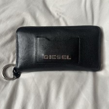 Usado, Carteira longa preta de couro Diesel anel redondo com zíper comprar usado Usado, Carteira longa preta de couro Diesel anel redondo com zíper comprar usado  Enviando para Brazil