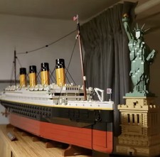 Lego MOC Titanic conjunto de construção de navio modelo colecionável 9090 peças (10294) comprar usado  Enviando para Brazil