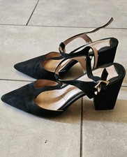 Scarpe punta decoltè usato  Guidonia Montecelio