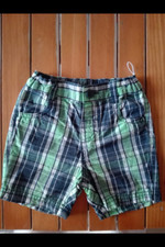 Pantaloncini corti bimbo usato  Assemini