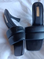 Ladies shoes for sale  GRIMSBY