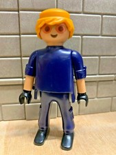 Playmobil personnage policier d'occasion  Saint-Loup-Géanges