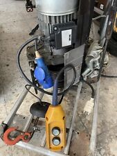 Montacarichi euorpea 220v usato  Napoli