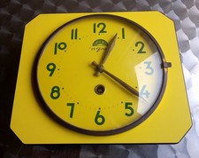 Horloge formica jaune d'occasion  Saint-Sébastien-sur-Loire