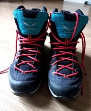 Scarponi donna trekking usato  Poggio Renatico