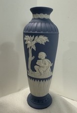 Vintage vase wedgwood for sale  Freeport