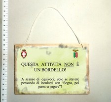 Divertente cartello segna usato  Italia