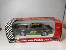 Revell mello yellow for sale  Manahawkin