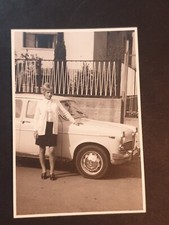 Fotografia signora con usato  Candelo
